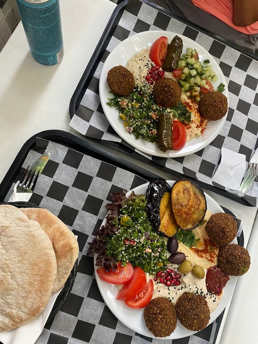 MEZZE hummus & falafel