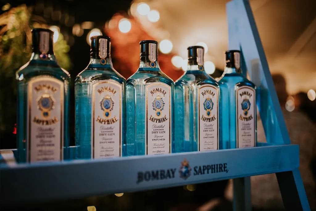 AïOLI Cantine Bar Cafe Deli