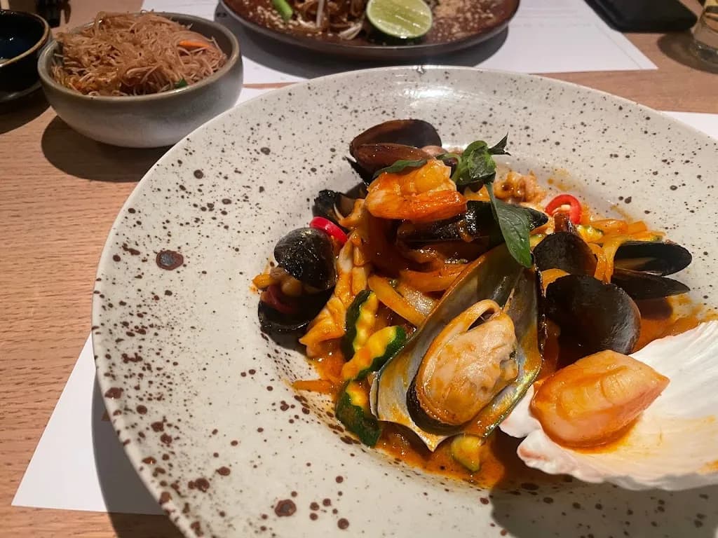 WHY THAI Food&Wine Warszawa