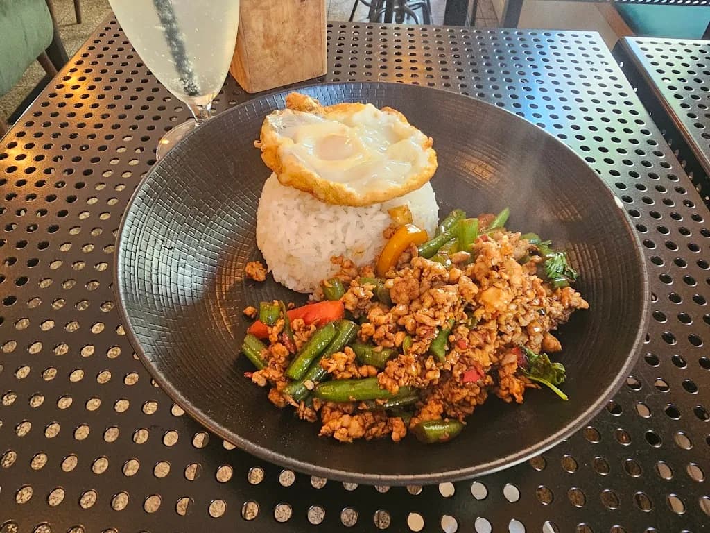 Thai Station Bistro & Cafe