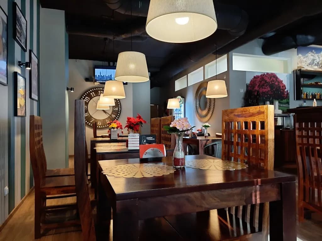 Laligurash Restauracja 1