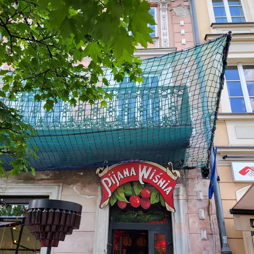 Klar Cocktail Bar & Pizza