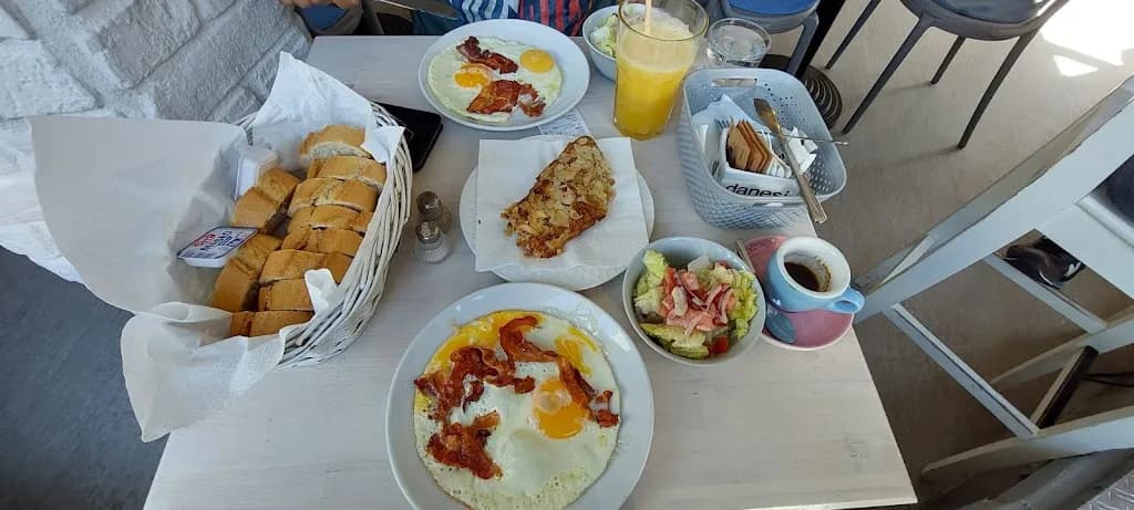 Czuła Buła Cafe Bistro