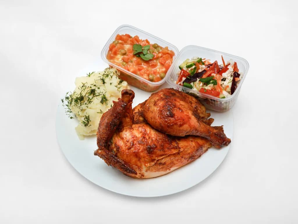 " NA OGNIU " Kurczak z różna zapiekanki hot dog.