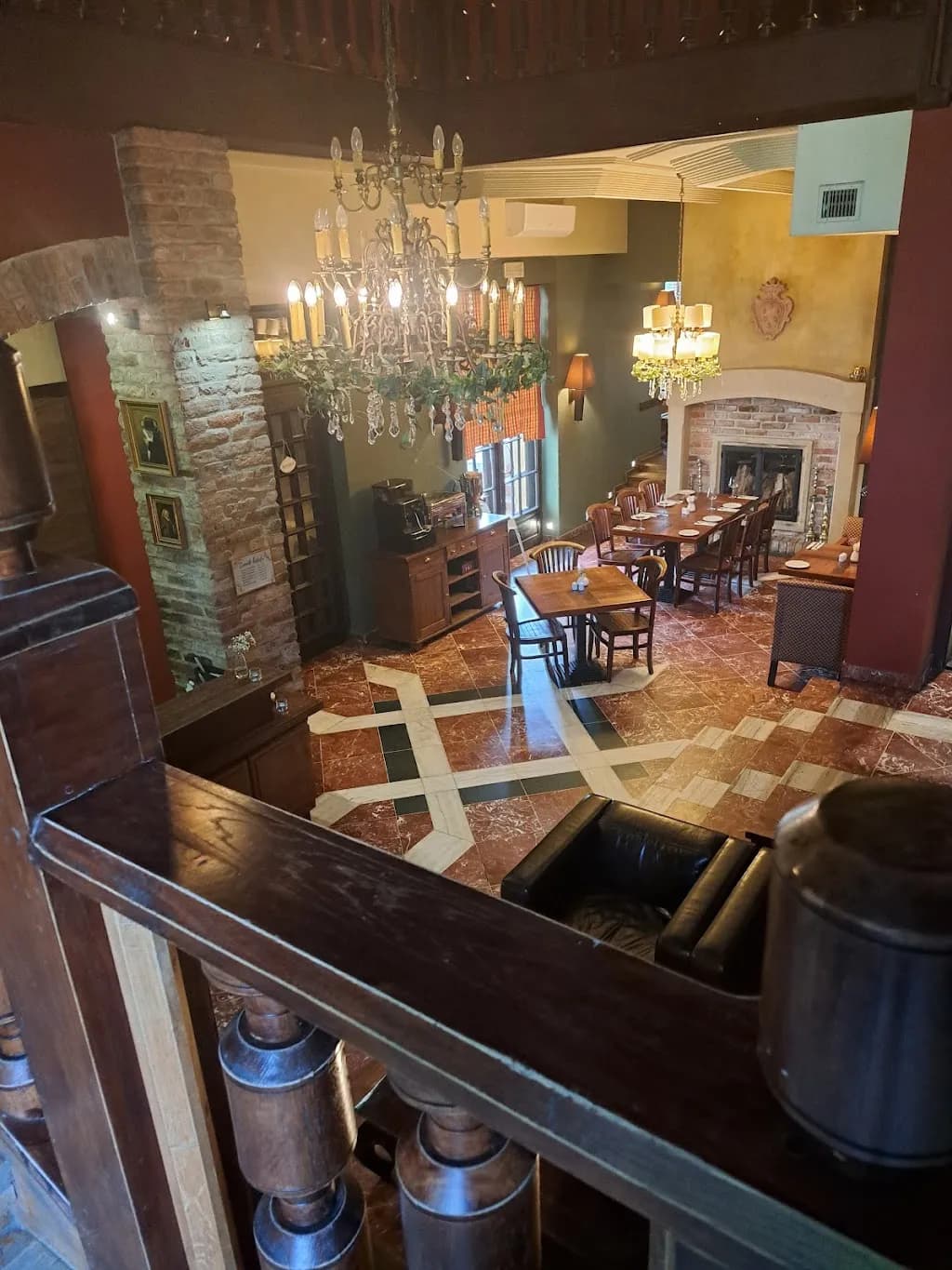 Villa Riccona Hotel & Restauracja