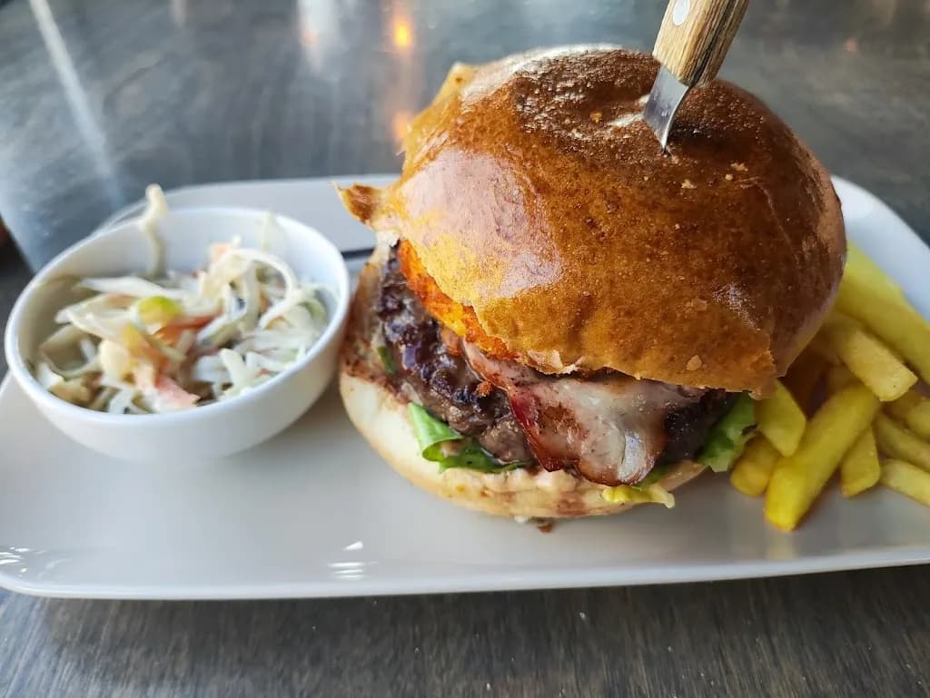 PoByku Burger Steak & Bar