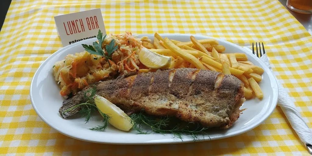 "LUNCH BAR Ratuszowa11" Obiady domowe.