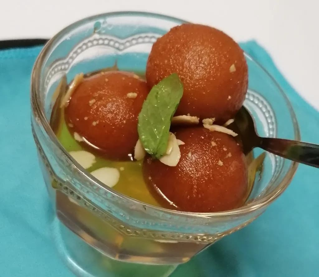 URBAN KITCHEN & GRILL