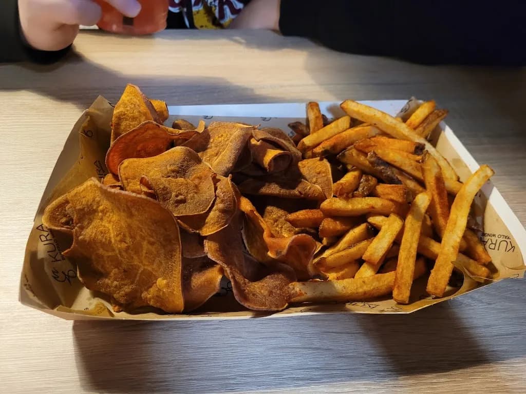 Kura Buffalo Wings & Craft Beer - Praga Południe