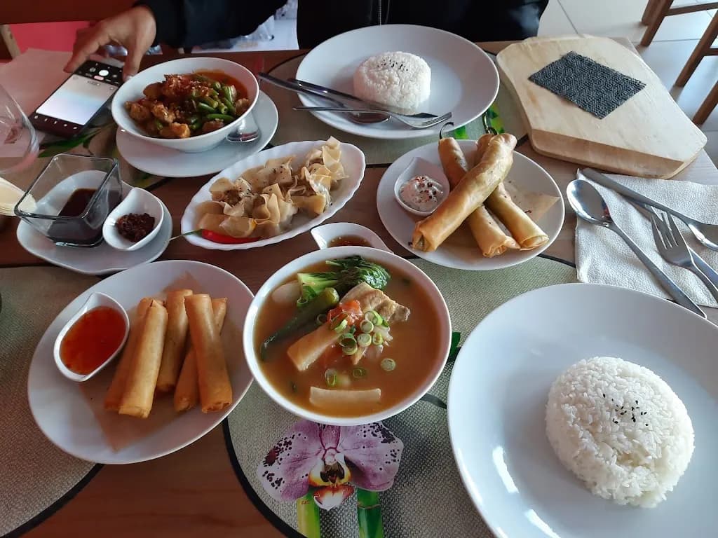 Mary’s PINOY Restaurant