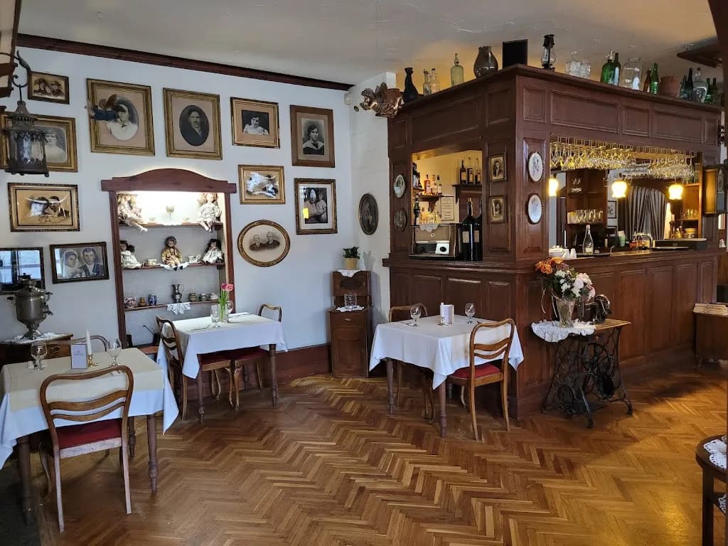 Stara Szafa Restauracja