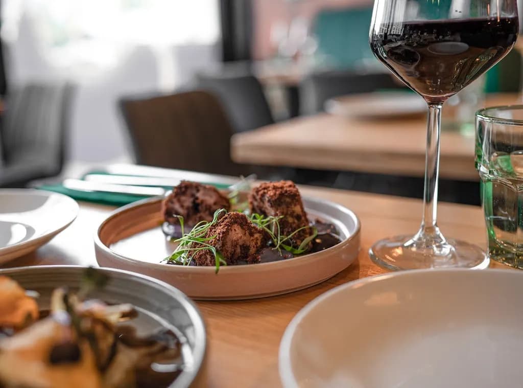 Taste & Tap Neo Bistro