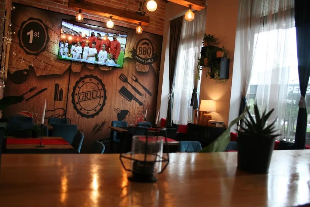 Vibe Grill House- Restaurant Cafe Bar