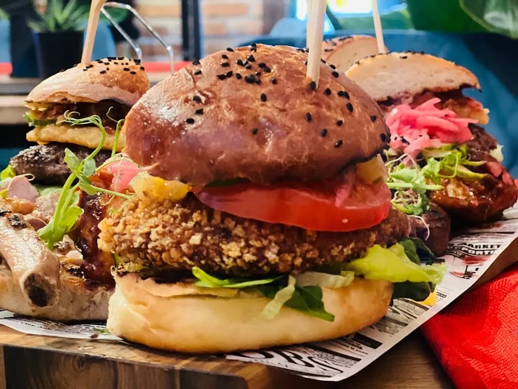 Vibe Grill House- Restaurant Cafe Bar