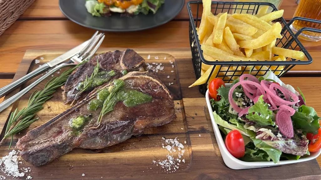 Vibe Grill House- Restaurant Cafe Bar