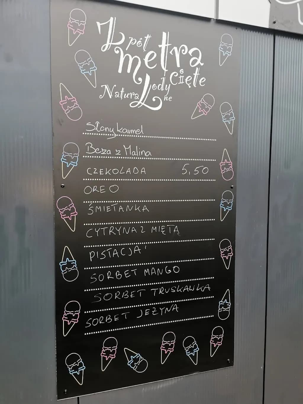 Z pół Metra Cięte. Zapiekanki z Pieca i Lody