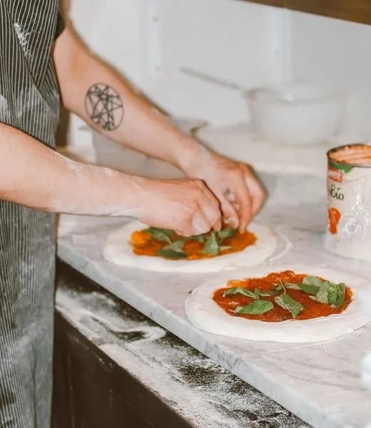 Pezzo - pizza na nożyczki