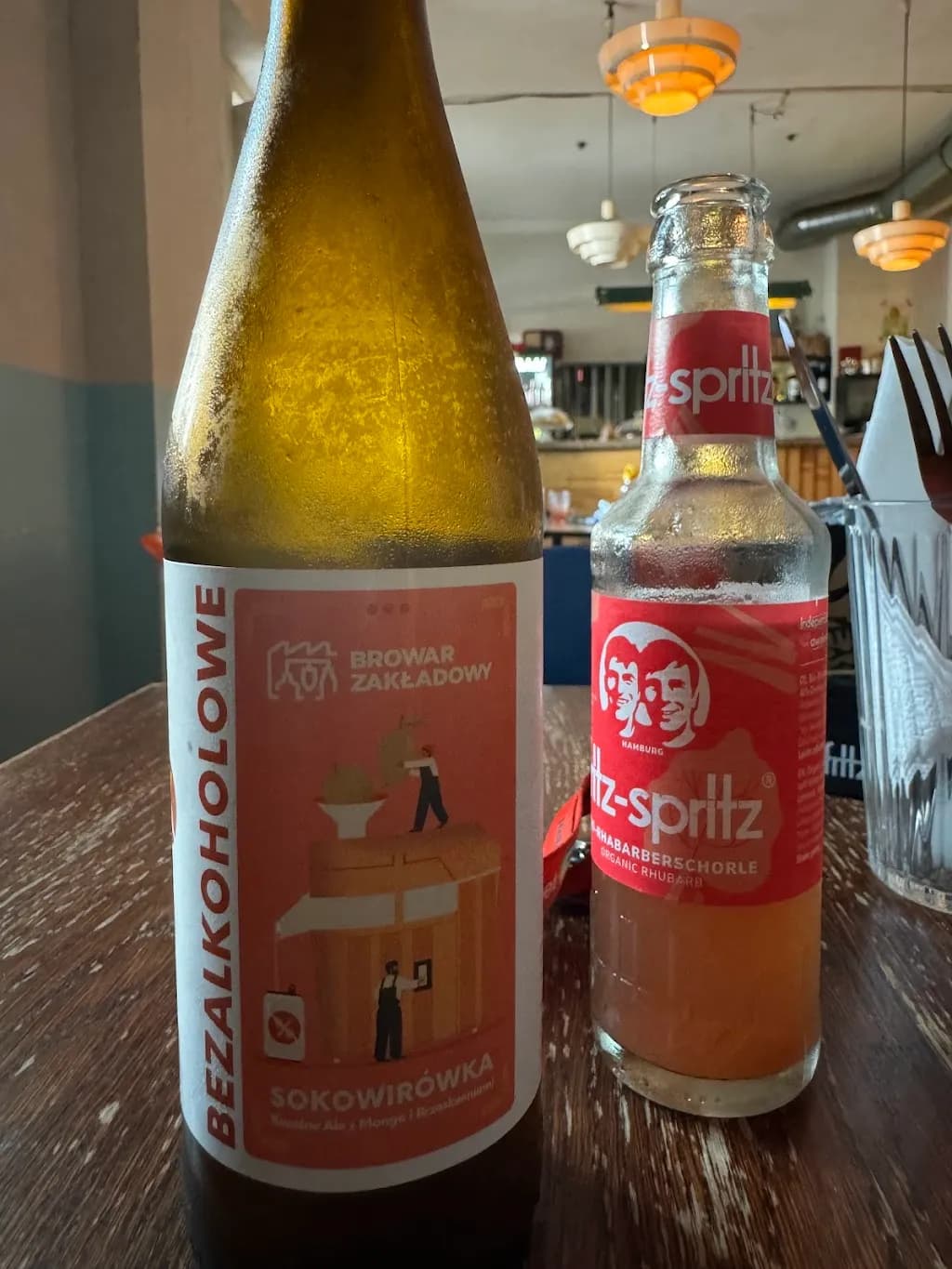 Klubojadalnia Młodsza Siostra