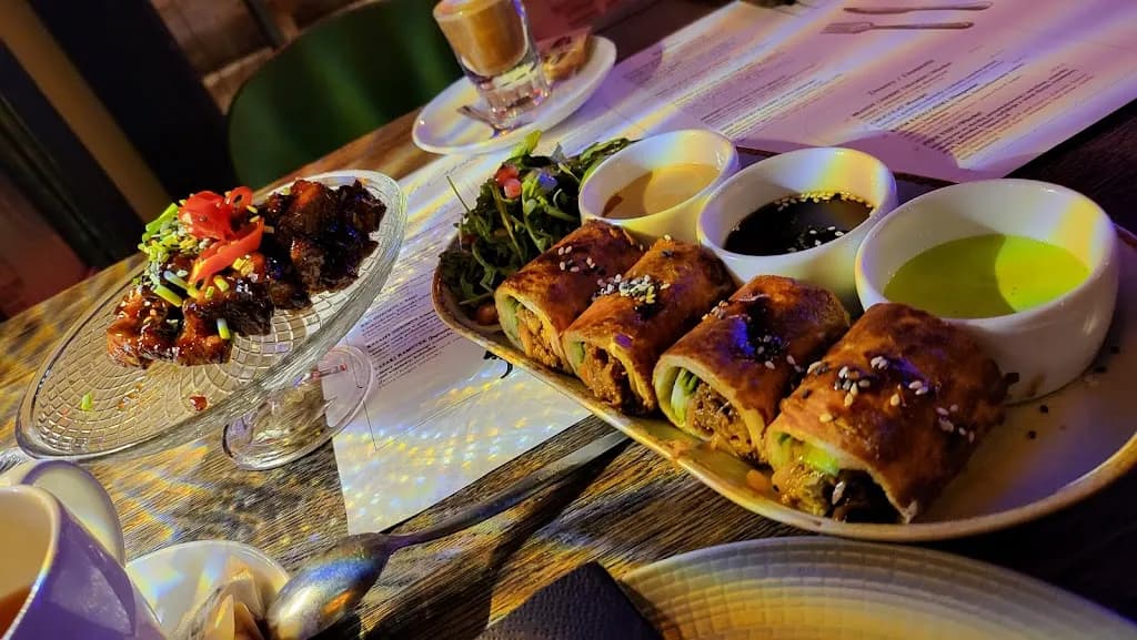 Cabaret - Food & Culture