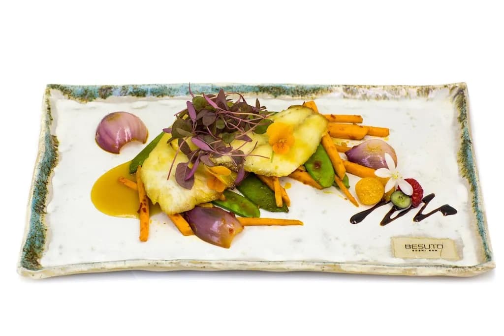 Besuto Sushi & Noodle