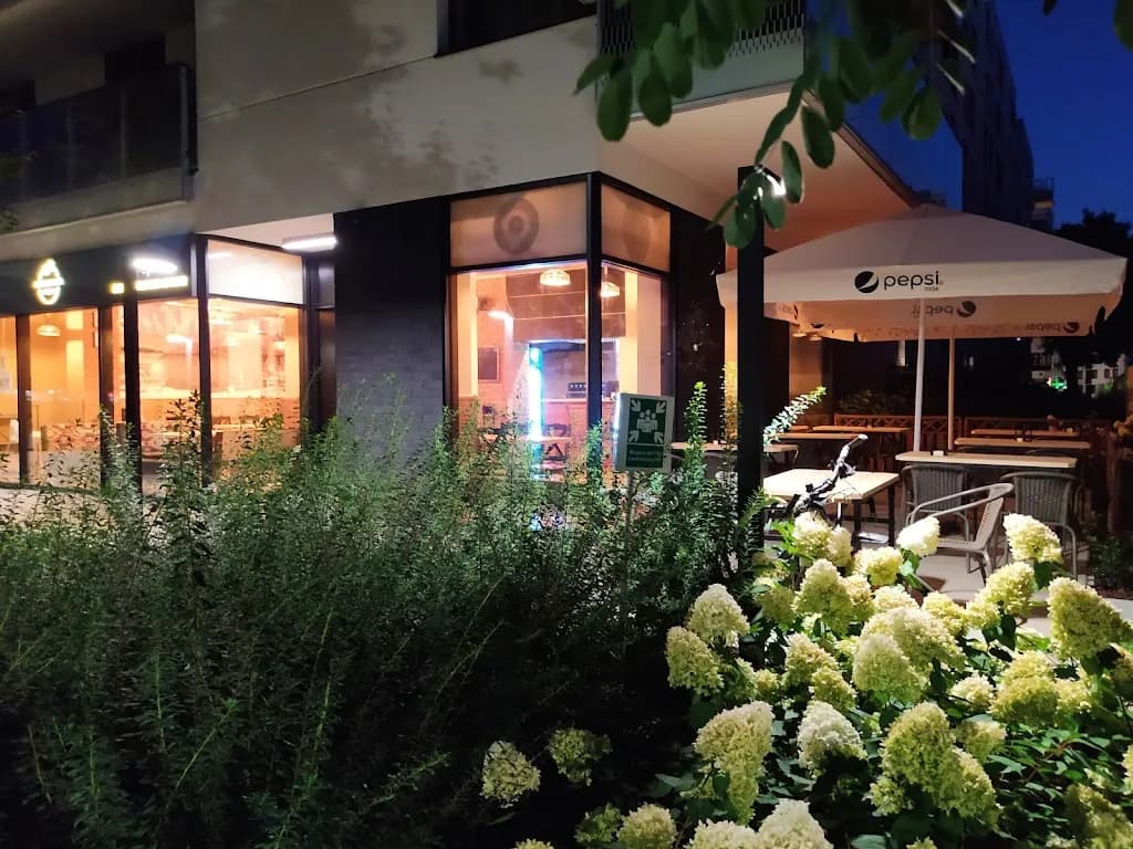 Warszawski Łotr Restauracja & Bar