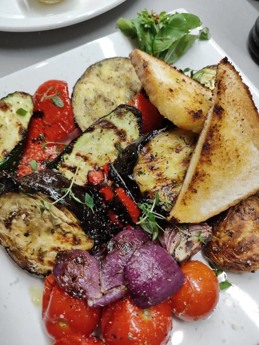 Olbrachta 34a Restauracja & bar