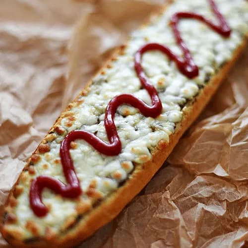 Traditional Zapiekanka