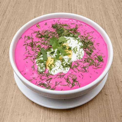 Chłodnik litewski z jajkiem, koperkiem i szczypiorkiem