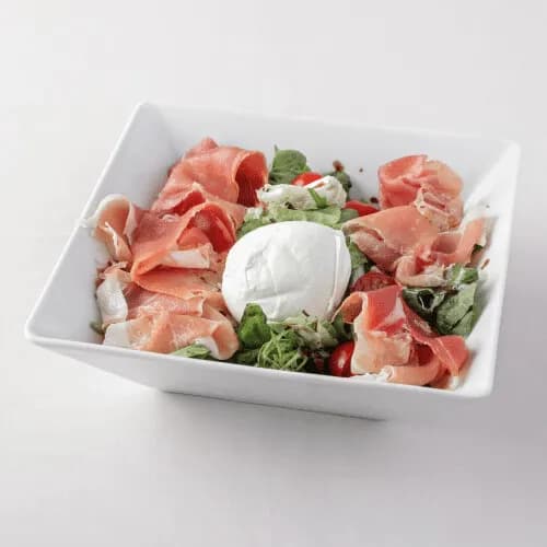 Mix salad with prosciutto