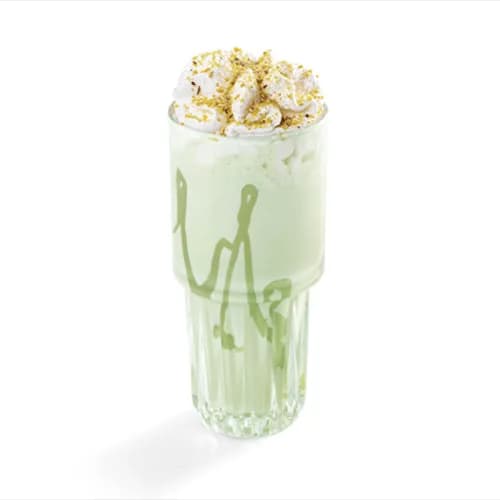 Iced white chocolate with pistachio and whipped cream 250ml
