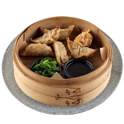 Smażone pierożki gyoza z kaczką 6 szt.