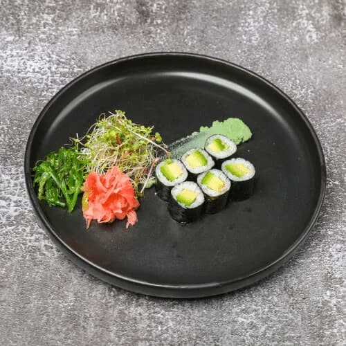 Hosomaki with avocado