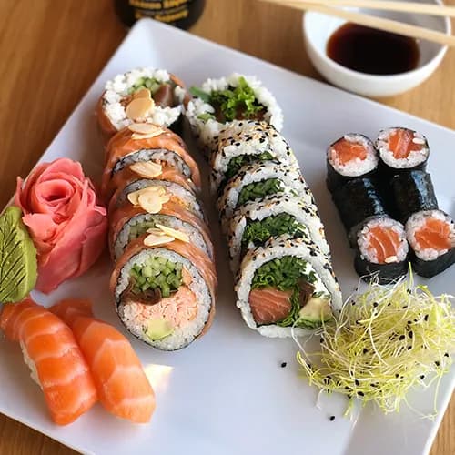 Raw Salmon Sushi Set 34 pcs