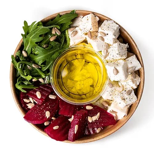 Salad with beet, feta and arugula