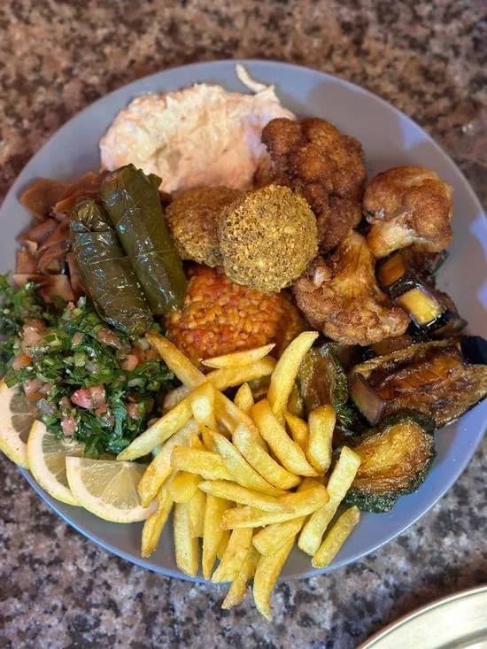 50. Vegetarischer Mix-Teller