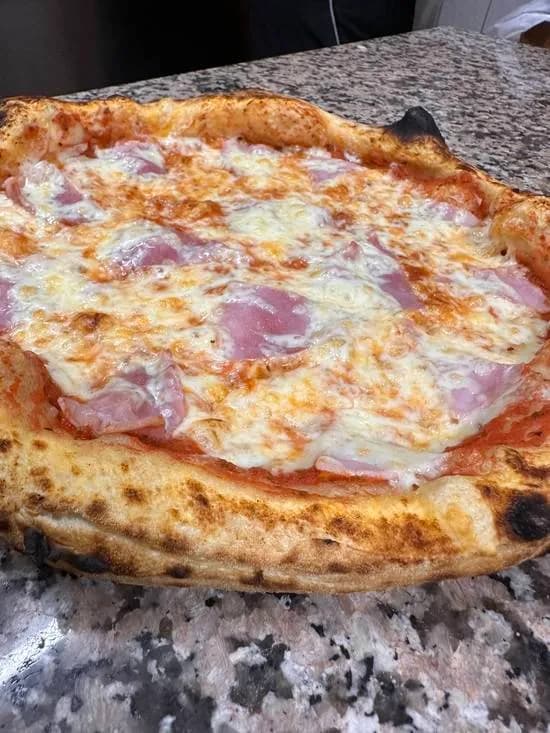 Pizza Prosciutto