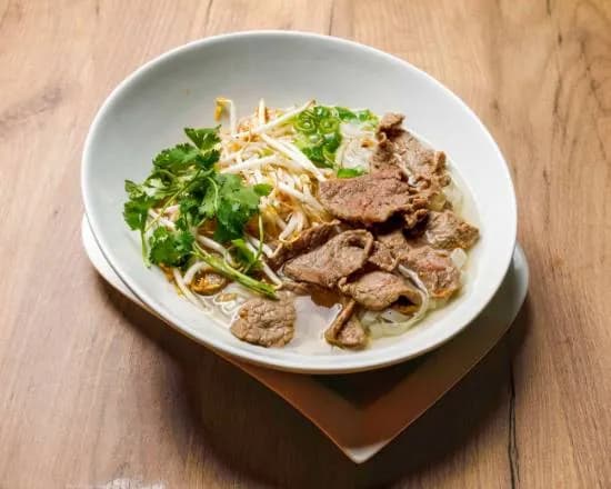 5. Pho Bo oder Pho Ga (Große Schüssel)