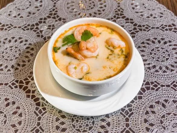 Zupa Tom Yum z Kurczakiem
