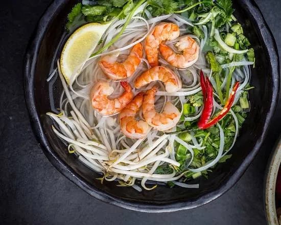 Zupa Pho z Krewetkami