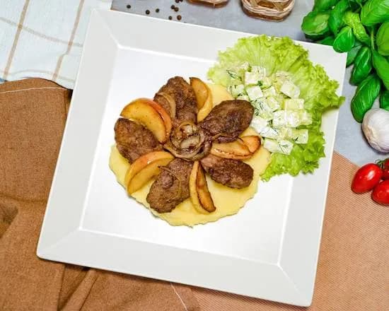 Duszona Wątróbka Drobiowa z Jabłkiem