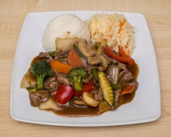 Wołowina Smażona z Warzywami