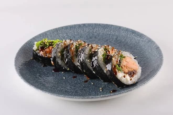 Futomaki Łosoś Pieczony Teriyaki
