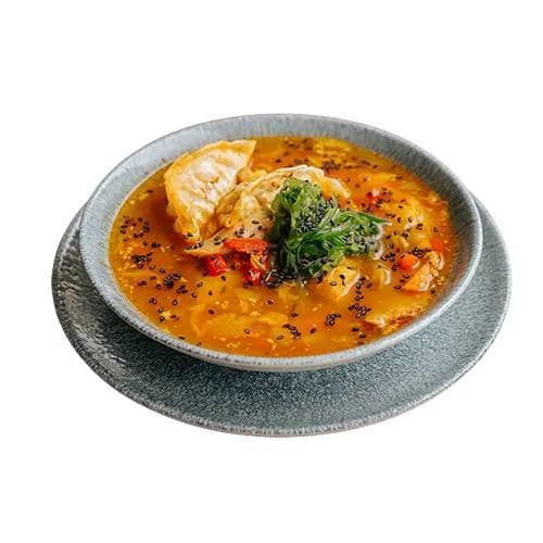 Koreańska Zupa z Kaczką i Pierożkami