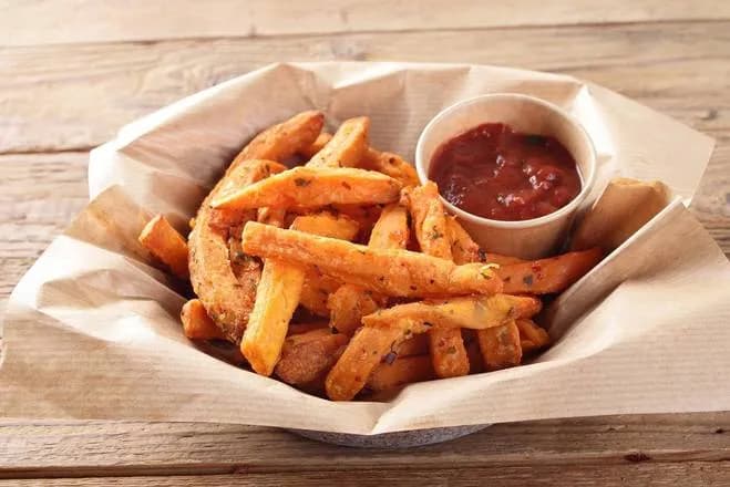 Frytki z batata w ziołach (220 g)