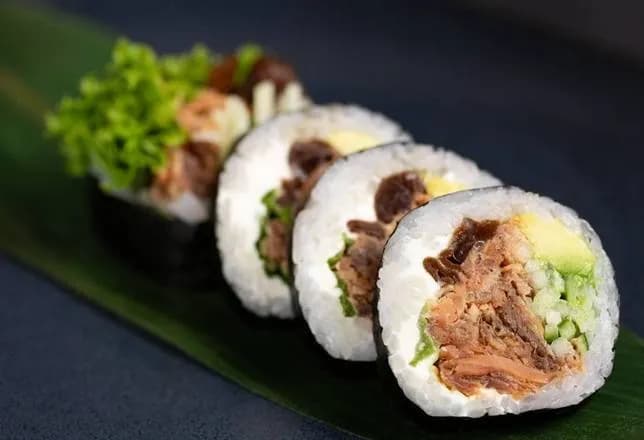 FUTOMAKI LOSOS PIECZONY