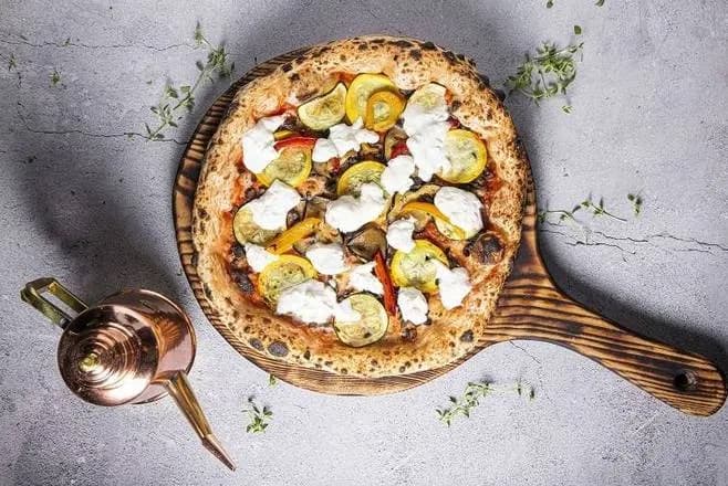 PIzza Burrata Vegetariana