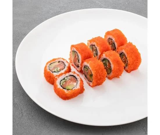 California z łososiem w tobiko