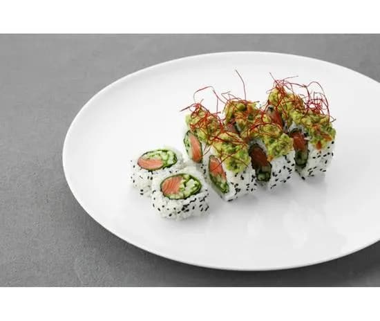 Guacamole roll z łososiem