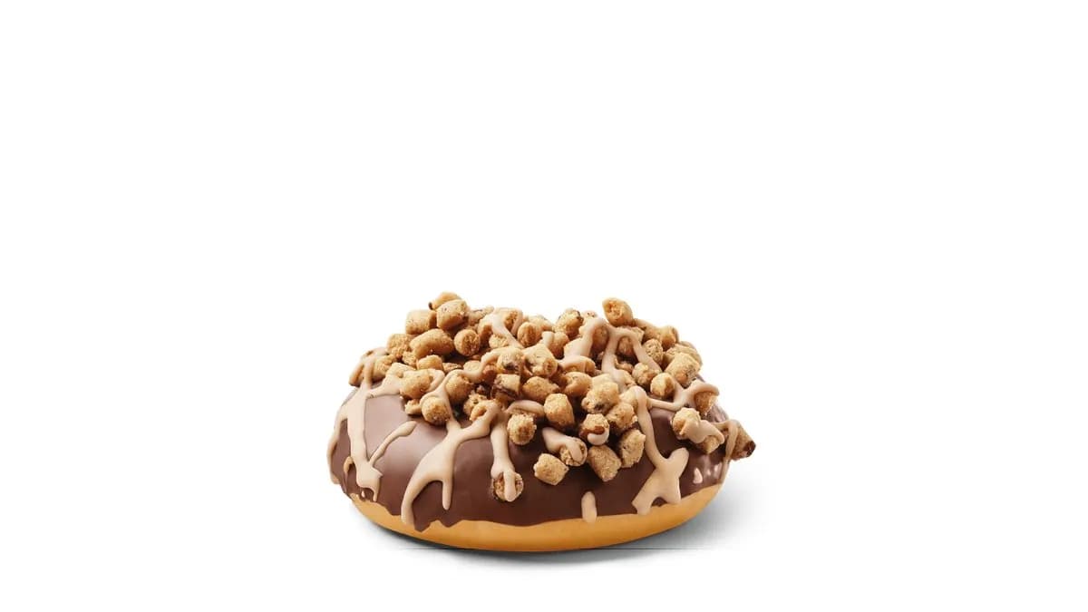 Cookie Dough Donut mit kakaohaltiger Fettglasur