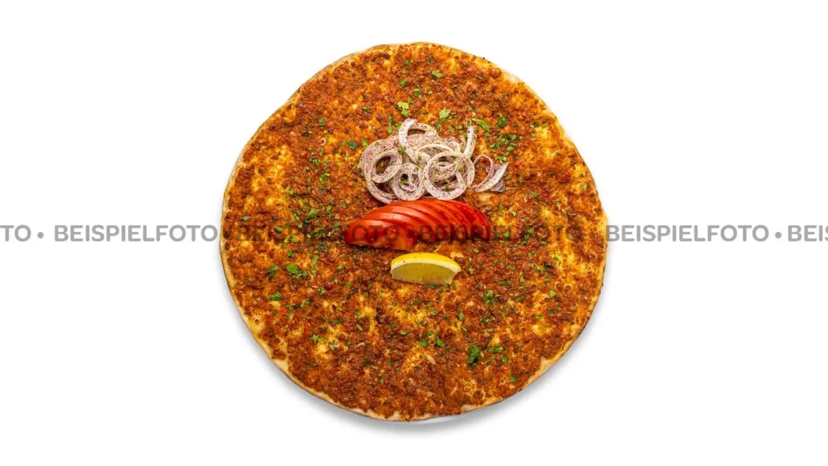 32. Lahmacun with Cheese
